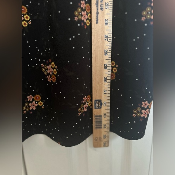 ❤️ 3/$15❤️ Simons Twik dress - Picture 8 of 12